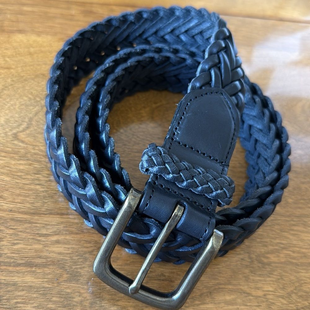 The Vermont Country Store leather belt